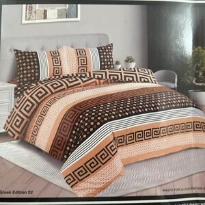JM Collection Greek Key Duvet Cover in Black and Tan